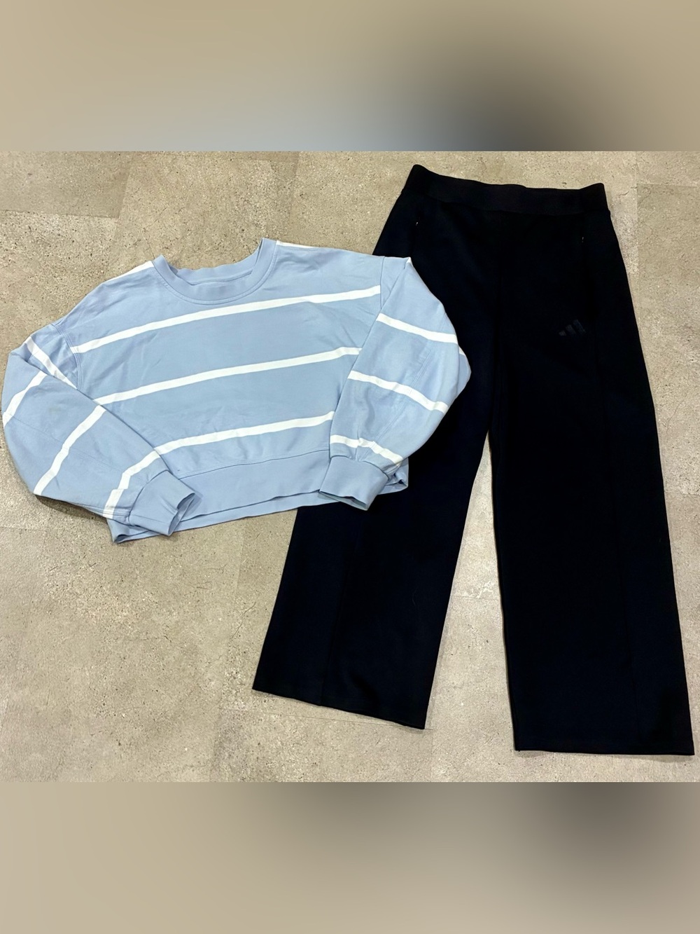 Womens LULULEMON/ADIDAS Cropped Sweatshirt & Athletic Pants, sz 6 (Small)